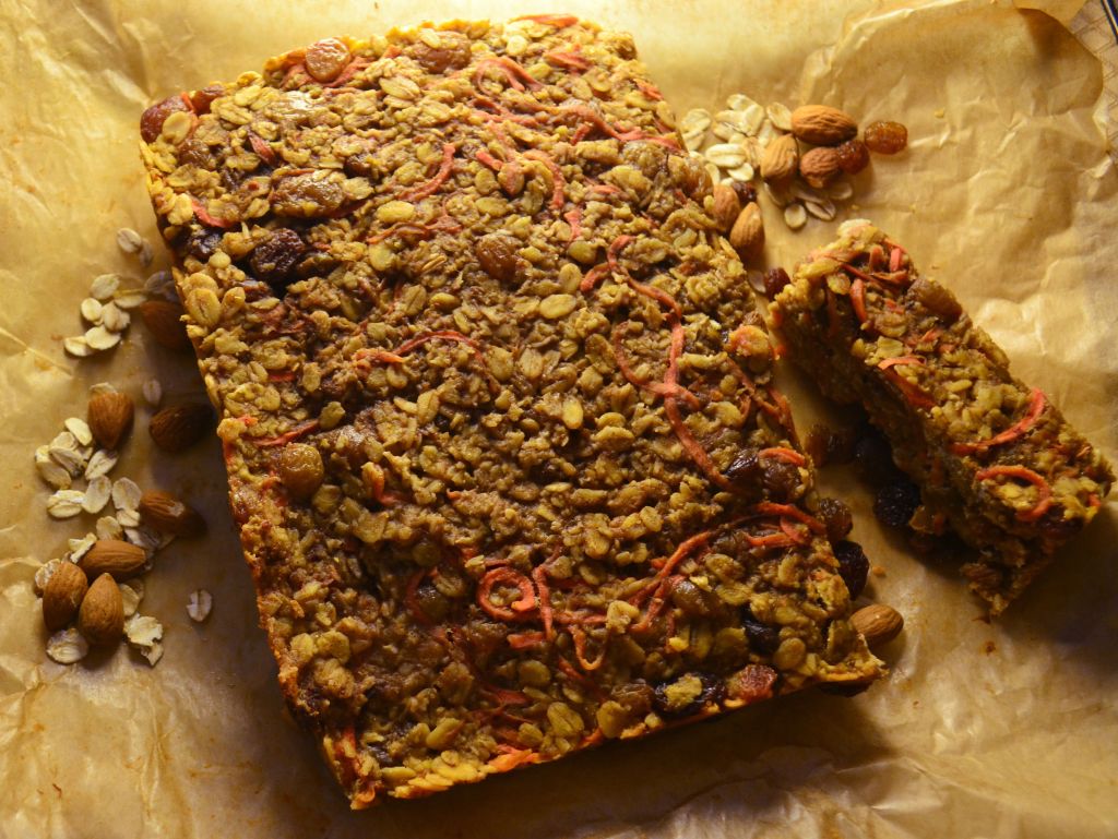Tasty Carrot and Banana&nbsp;Bars